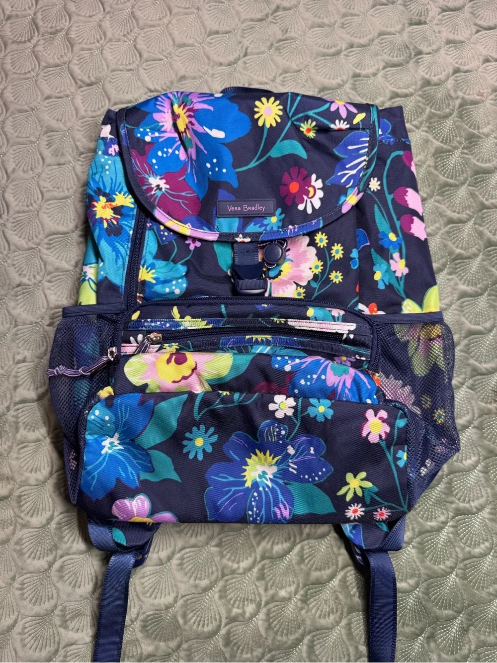 Vera Bradley lighten up daytripper firefly garden backpack EUC